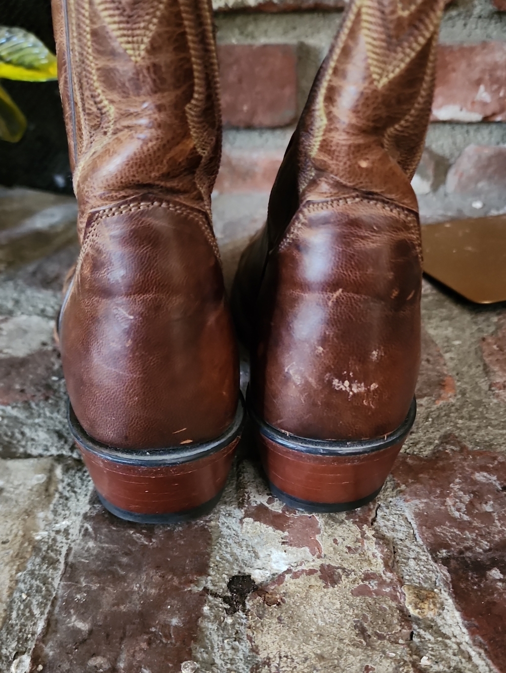 Justin Boots Brown Leather Western Heeled Boots - Picture 6 of 9